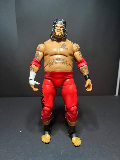 Umaga WWE Elite collection Red tights OK condition Fix Up